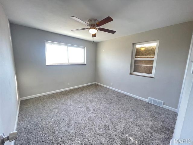 8447 Concord Place, St Louis, MO 63147