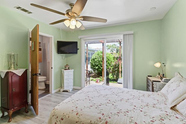 2318 Thompson Way, Sacramento, CA 95822