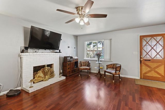 2318 Thompson Way, Sacramento, CA 95822