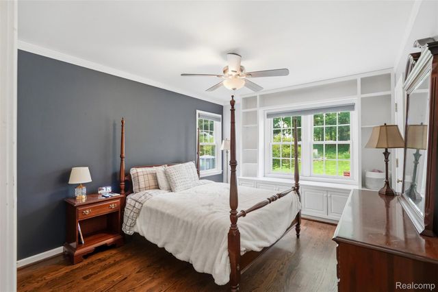 27310 Crestwood Drive, Franklin Village, MI 48025