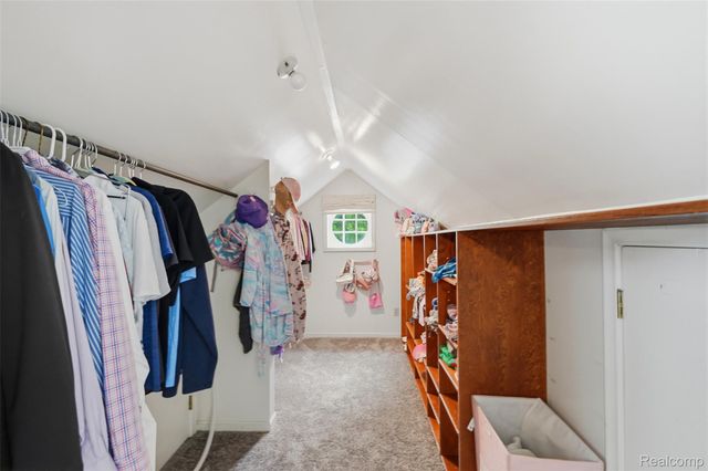 27310 Crestwood Drive, Franklin Village, MI 48025