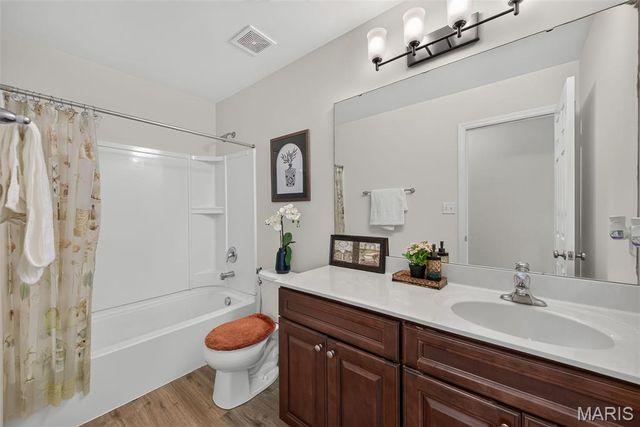3293 Bentwater Place, St Charles, MO 63301