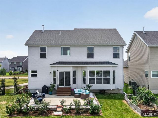 3293 Bentwater Place, St Charles, MO 63301