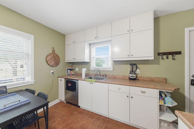 3209 Hampshire Avenue S, Saint Louis Park, MN 55426