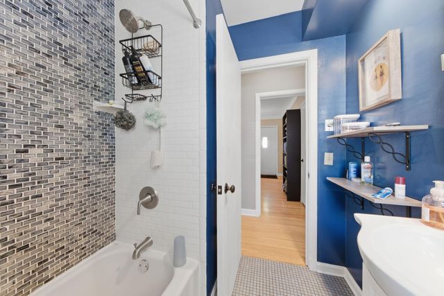 3209 Hampshire Avenue S, Saint Louis Park, MN 55426