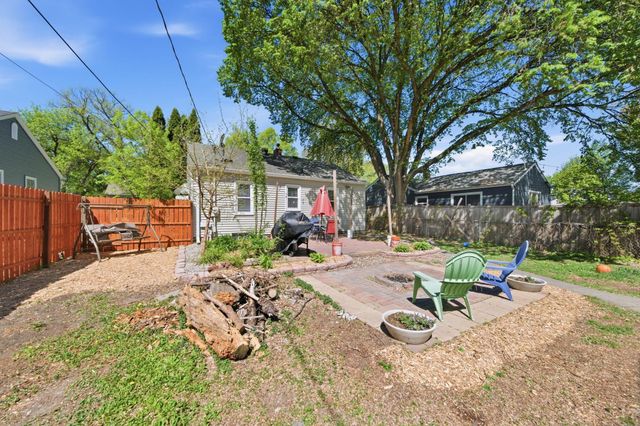 3209 Hampshire Avenue S, Saint Louis Park, MN 55426