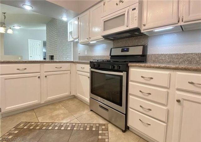 718 Skipjack Drive, Henderson, NV 89015