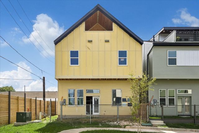 3902 Zina Way, Houston, TX 77018
