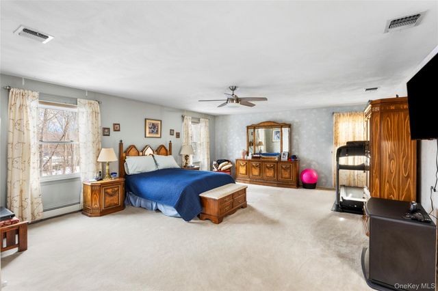 144 Landing Meadow Road, Smithtown, NY 11787