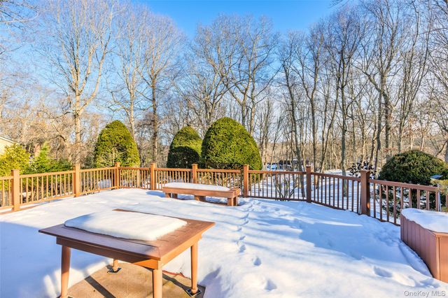 144 Landing Meadow Road, Smithtown, NY 11787