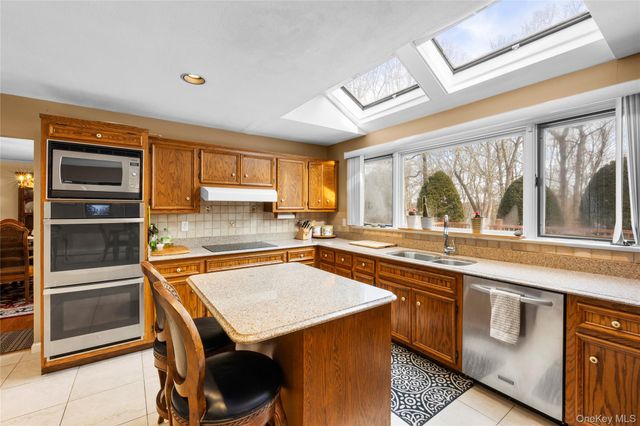 144 Landing Meadow Road, Smithtown, NY 11787