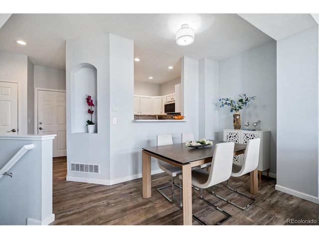 2768 W Greens Dr, Littleton, CO 80123