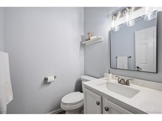 2768 W Greens Dr, Littleton, CO 80123