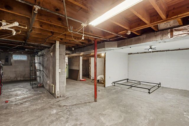 235 S 204th Avenue, Hesperia, MI 49421