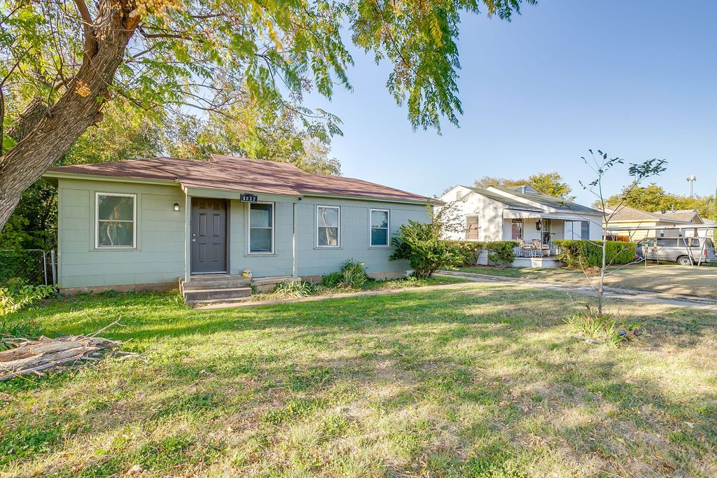 5032 Hartford Drive, River Oaks, TX 76114