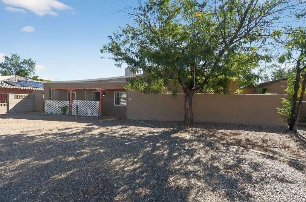542 Coronado Drive, Bernalillo, NM 87004
