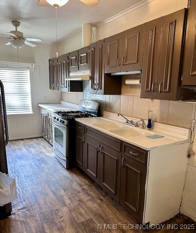 723 W Locust Street, Durant, OK 74701