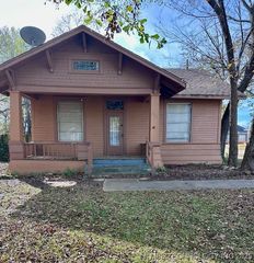 723 W Locust Street, Durant, OK 74701