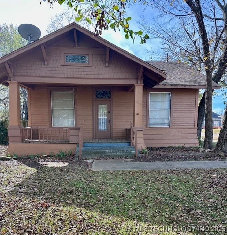 723 W Locust Street, Durant, OK 74701