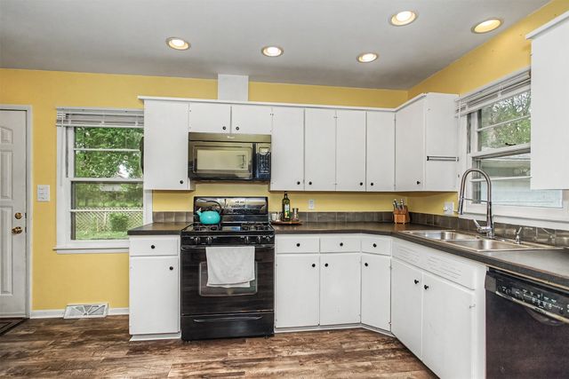 1323 Arizona Avenue, Ames, IA 50014