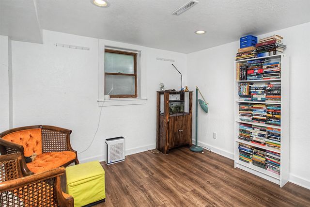 1323 Arizona Avenue, Ames, IA 50014