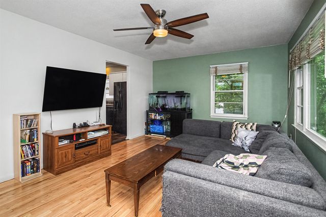 1323 Arizona Avenue, Ames, IA 50014