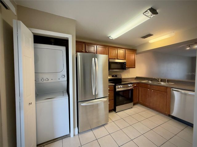 120 RESERVE CIRCLE 104, Oviedo, FL 32765