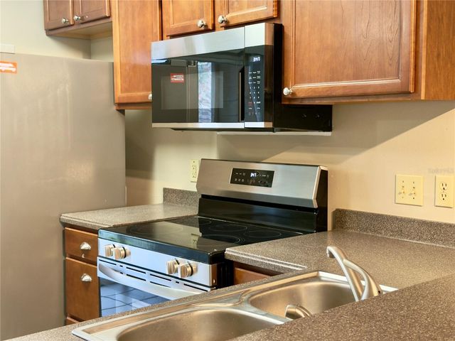 120 RESERVE CIRCLE 104, Oviedo, FL 32765