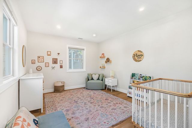 98 Beethoven Ave, Newton, MA 02468