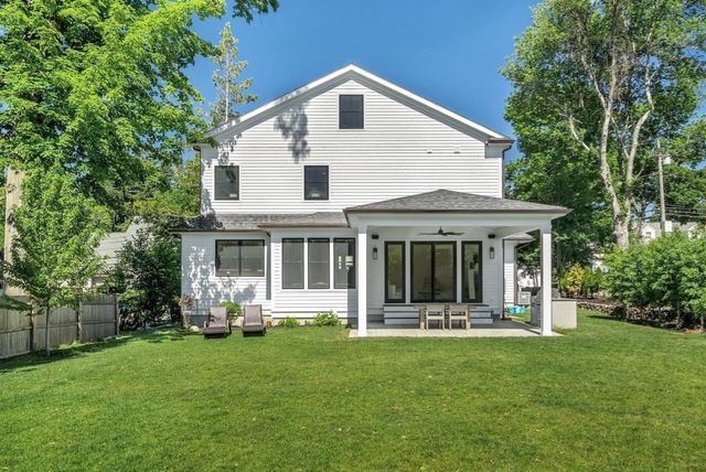 98 Beethoven Ave, Newton, MA 02468