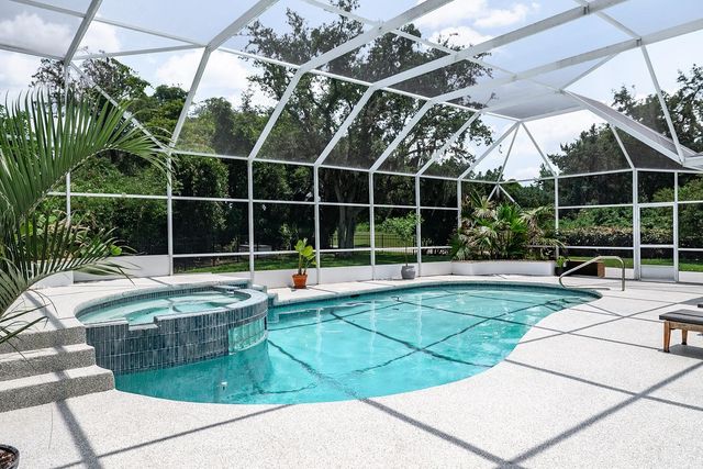 426 Marsh Point Cir, St Augustine, FL 32080