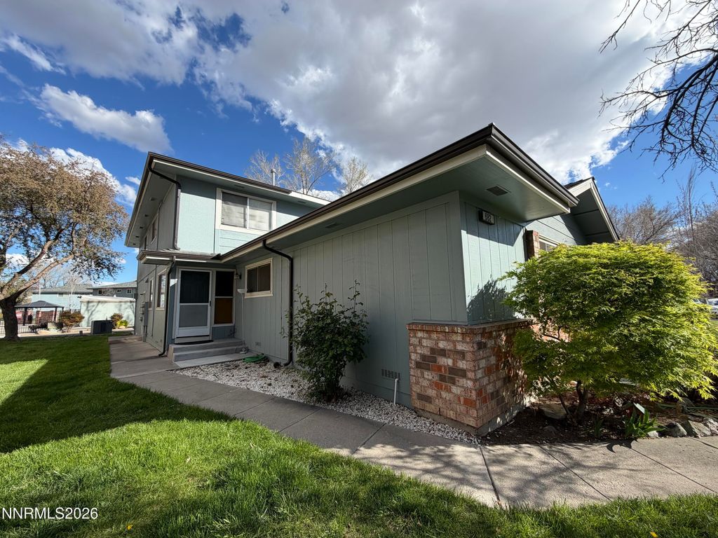 682 Pine Meadows Drive 3, Sparks, NV 89431