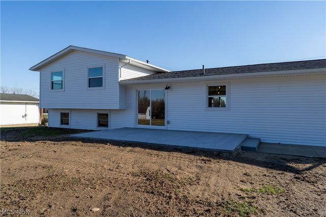 3359 Nimishillen Church Road NE, Hartville, OH 44632