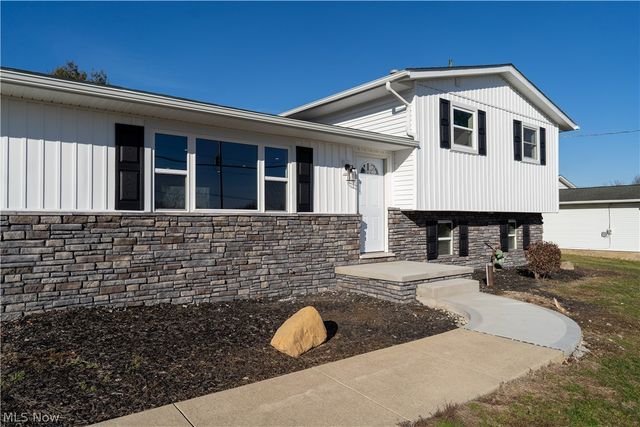 3359 Nimishillen Church Road NE, Hartville, OH 44632