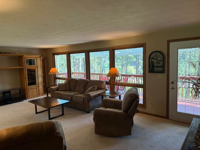 22946 FOREST RD, Rapid City, SD 57702