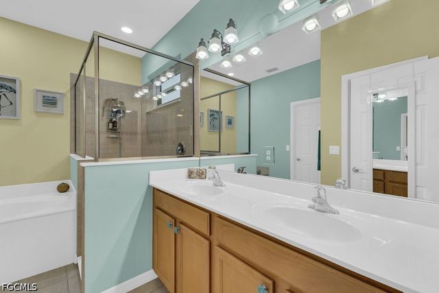 3725 Pino Vista WAY, Estero, FL 33928