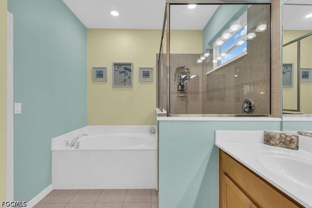 3725 Pino Vista WAY, Estero, FL 33928