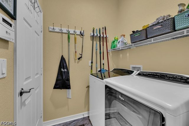 3725 Pino Vista WAY, Estero, FL 33928