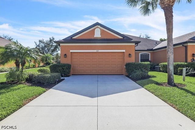 3725 Pino Vista WAY, Estero, FL 33928
