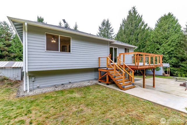 30980 Wood Creek Place NE, Poulsbo, WA 98370