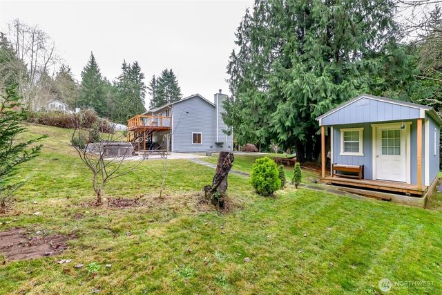 30980 Wood Creek Place NE, Poulsbo, WA 98370