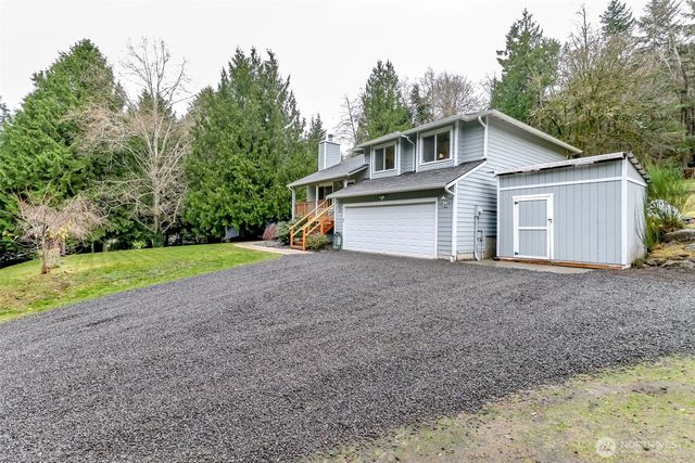 30980 Wood Creek Place NE, Poulsbo, WA 98370