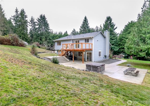 30980 Wood Creek Place NE, Poulsbo, WA 98370