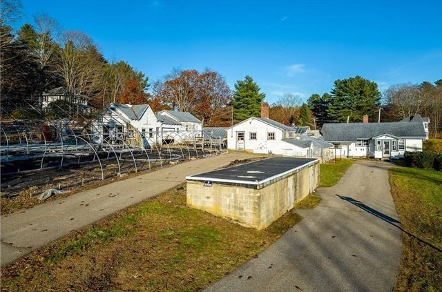 2 Leicester St, Oxford, MA 01537