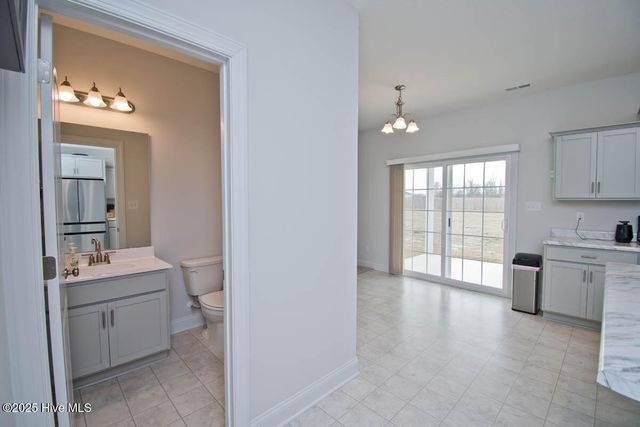 407 W Black Water Lane, Hubert, NC 28539