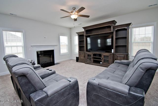 407 W Black Water Lane, Hubert, NC 28539