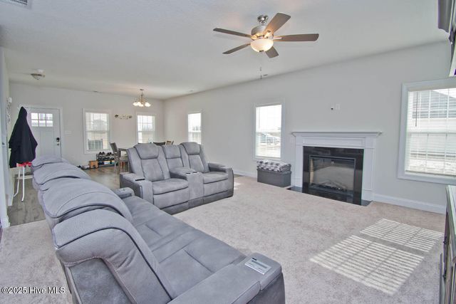 407 W Black Water Lane, Hubert, NC 28539