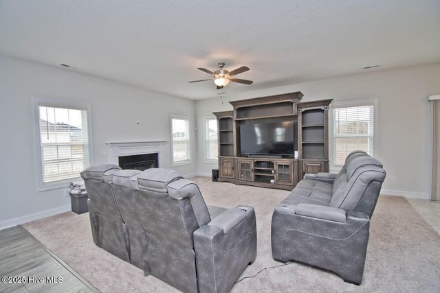 407 W Black Water Lane, Hubert, NC 28539