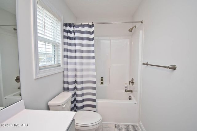 407 W Black Water Lane, Hubert, NC 28539
