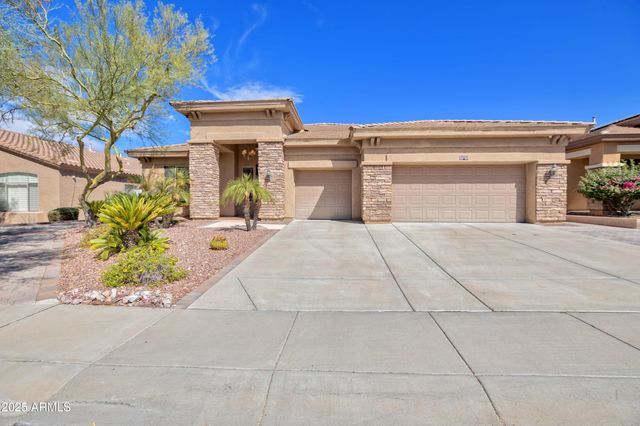 1928 W SPUR Drive, Phoenix, AZ 85085